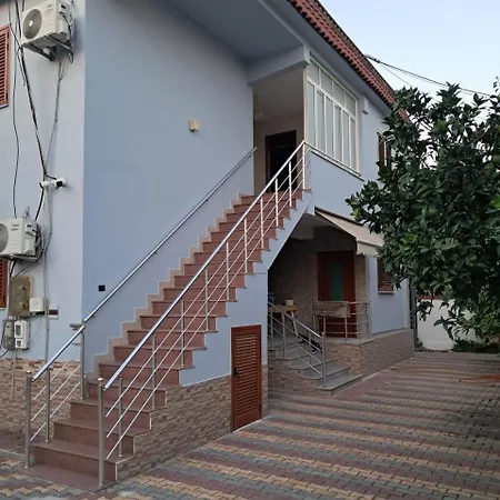 Hostel Vrrini Tirana